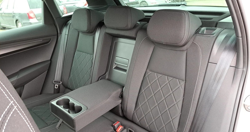 Skoda Karoq cena 164950 przebieg: 9, rok produkcji 2024 z Białogard małe 781